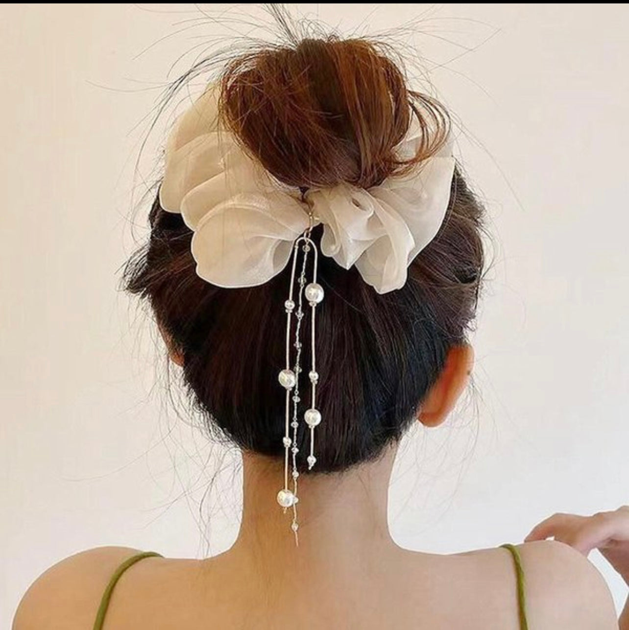 Pearl hair tie scrunchie